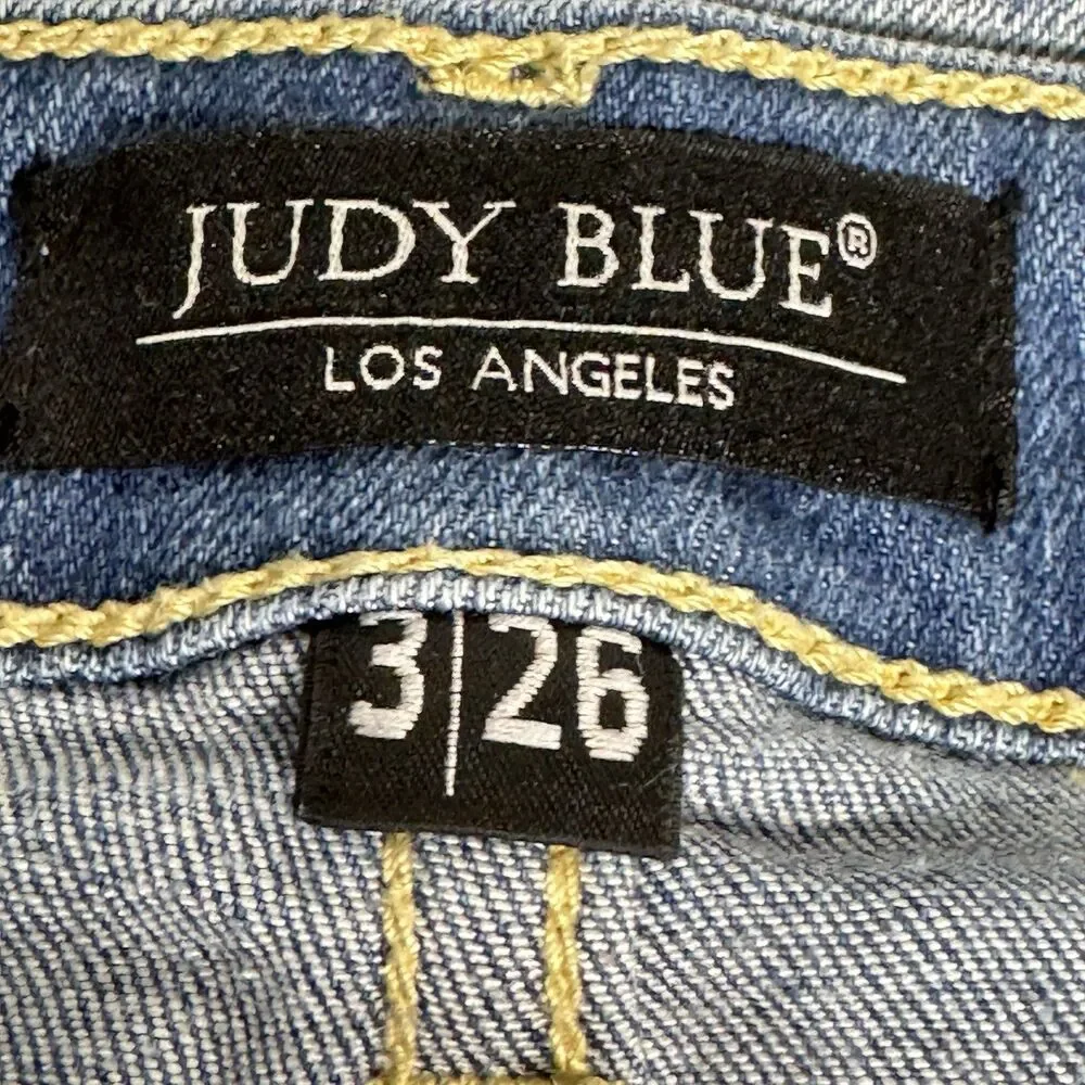 Judy Blue Jeans Womens 3/26 Light Wash Relaxed Fit Stretch Denim JB82336LT